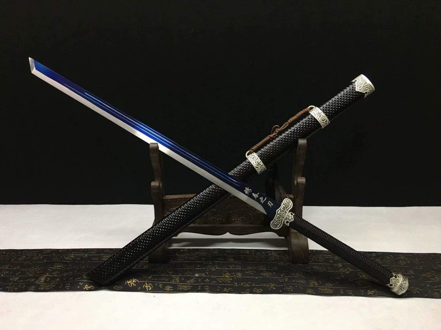 Chinese Swords,Broadsword Dao,Forged High Carbon Steel Blade,Alloy Fittings,Cut Tree