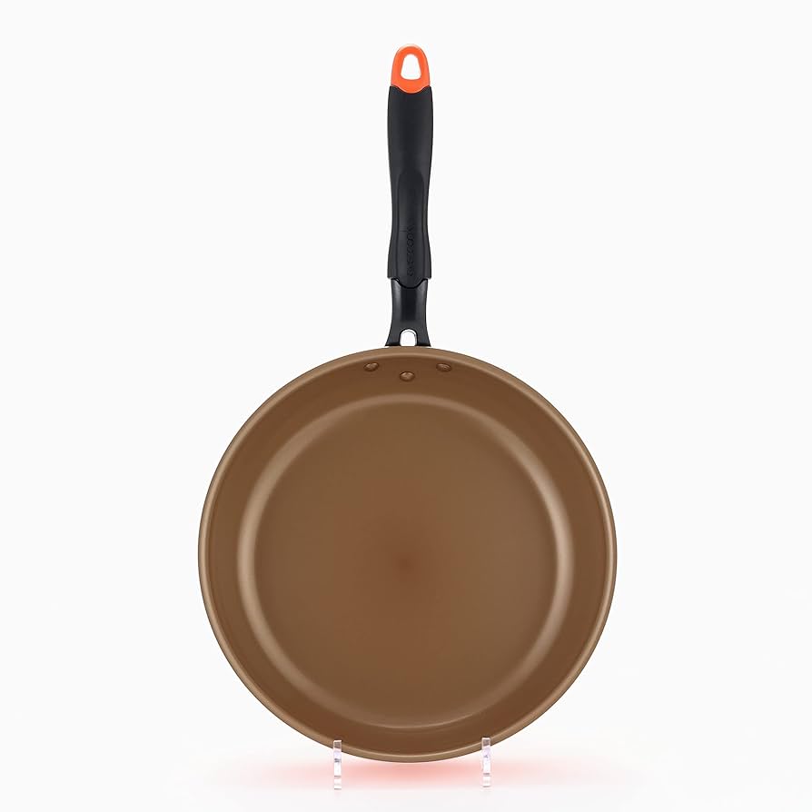 Amazon｜エバークック フライパン 28㎝ ガス火専用 軽量 650g