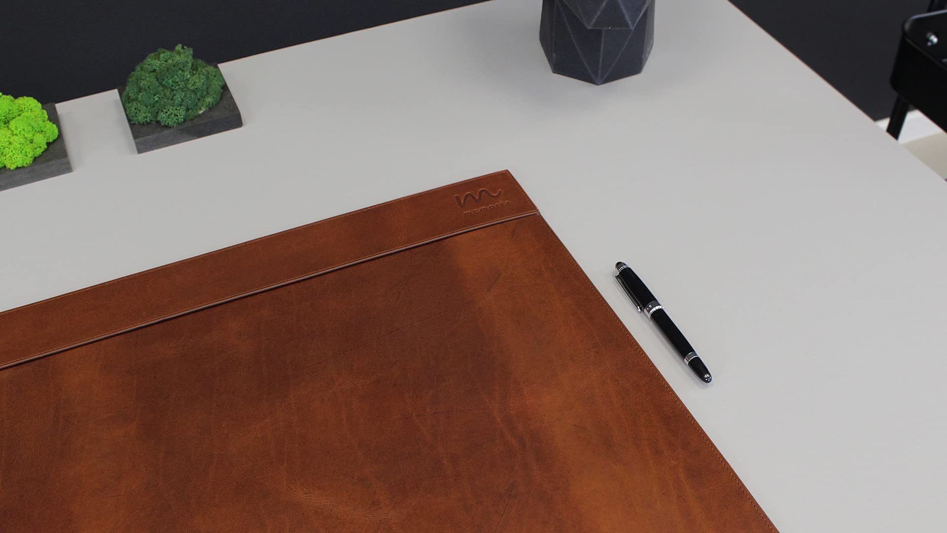 Memoria Schreibtisch-Unterlage MIRO | Echtes Leder | Desk Pad Schreibtischunterlage Schreibunterlage Braun