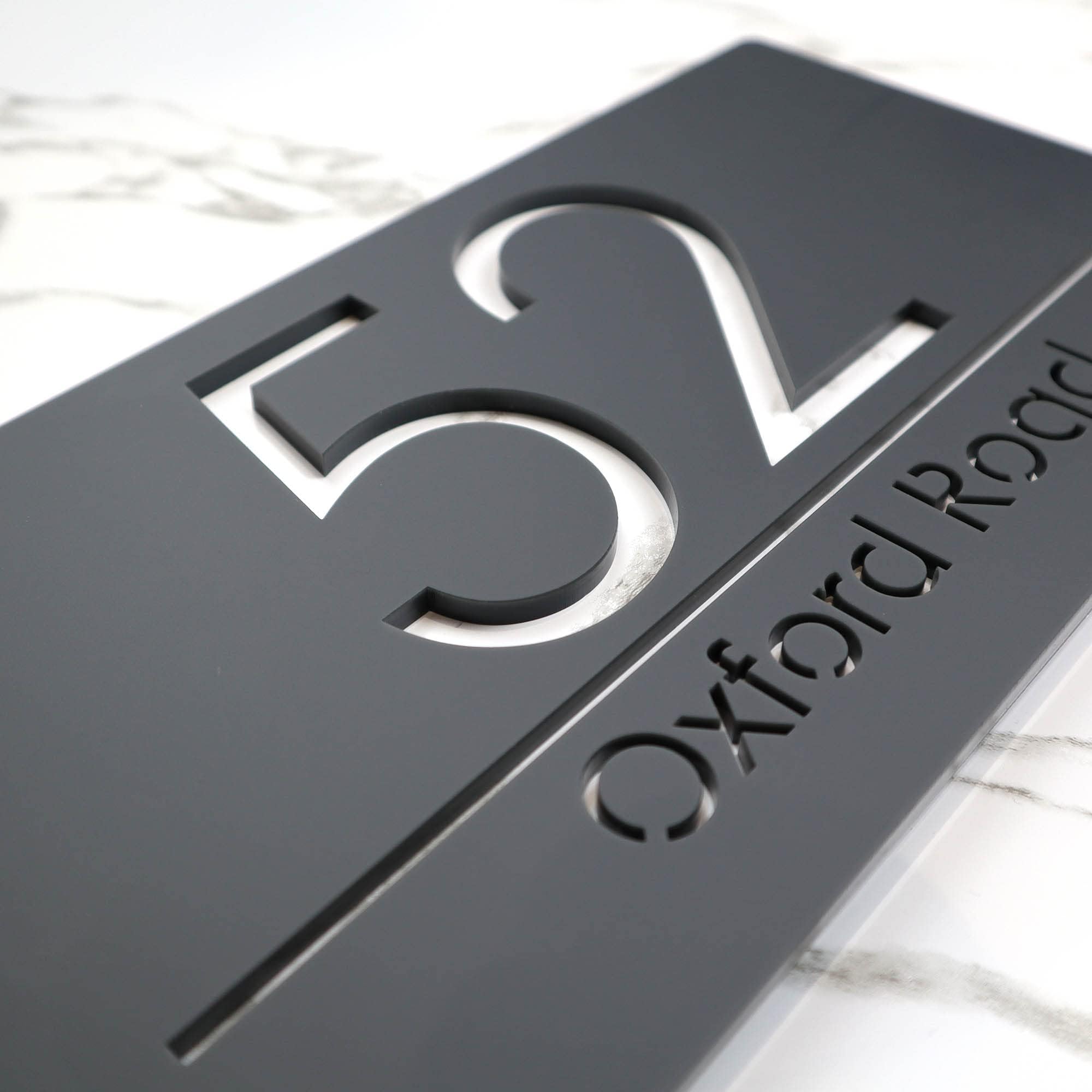 K Smart Sign | Bellisima H3 F31 | Matt Dark Gray Personalised House Sign Laser Cut 3d Door Numbers Street Address Grey Number Signs Plaque | 300mm x 160mm (Matt Dark Gray & White Marble Effect)