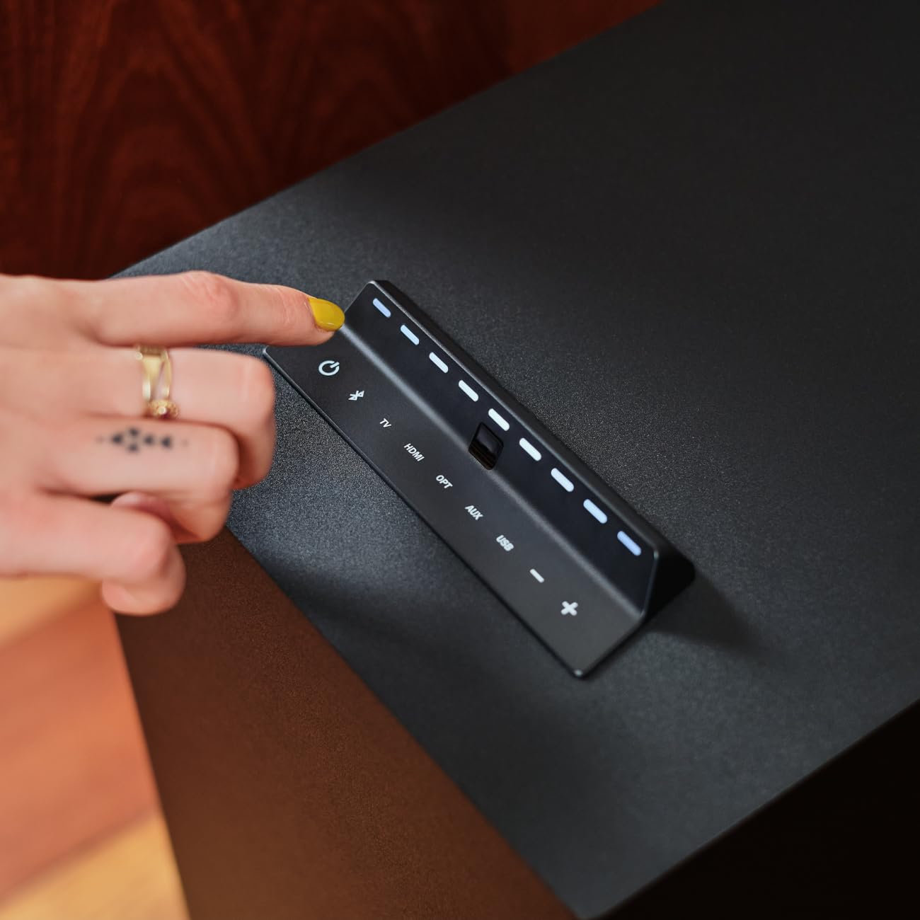 Teufel Concept 8 Subwoofer mit Bluetooth und Integrierter AV-Receiver, Qualcomm aptX, USB-C, HDMI ARC CEC und Dynamore-Technologie, 5.1 USB-C-Soundkartenfunktion