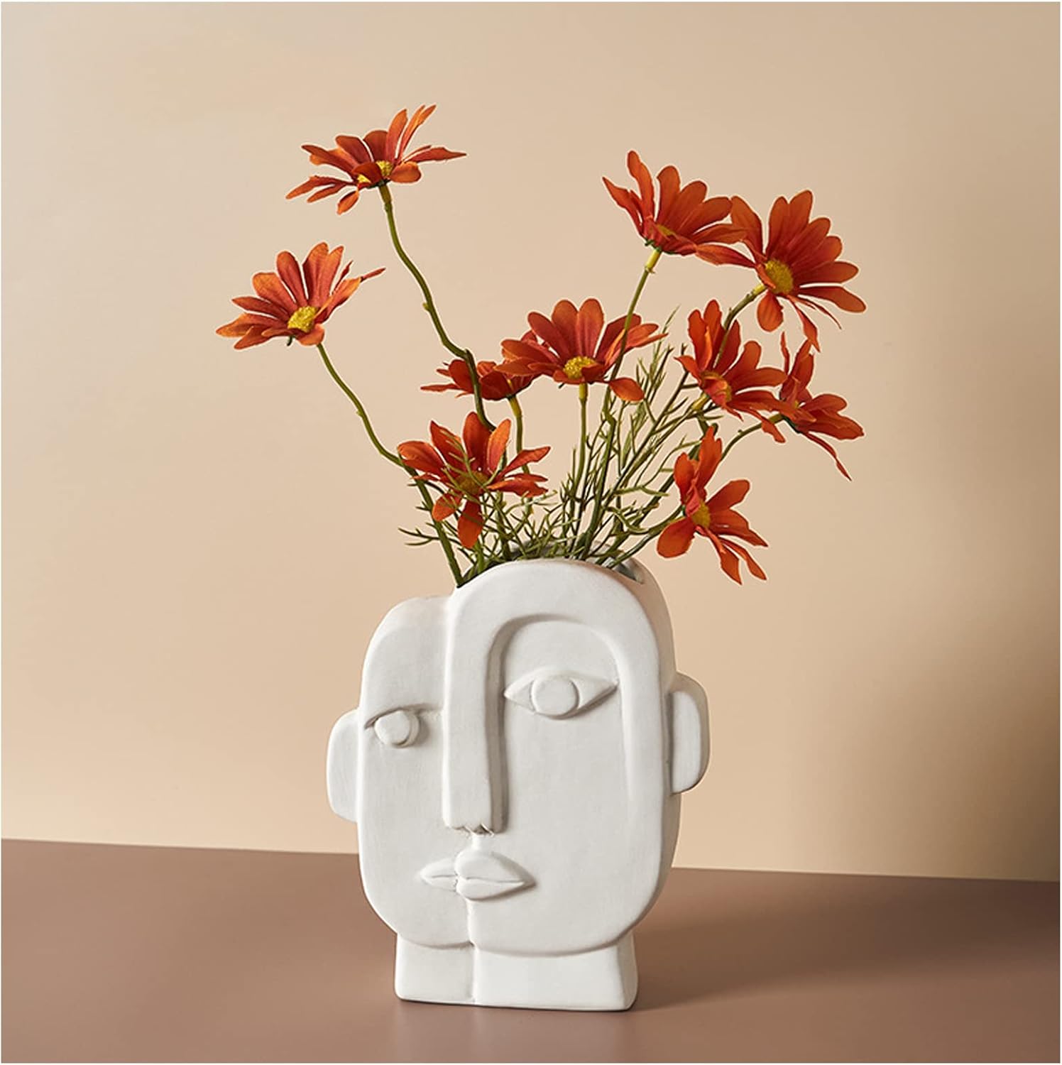 Amazon Co Jp 創造的な人間の顔抽象的な陶製の花瓶 顔のデザインの陶磁器の花瓶 抽象的な彫像創造的な肖像画の花瓶テレビキャビネットポーチ屋内装飾的な陶磁器の装飾 A 5 ホーム キッチン