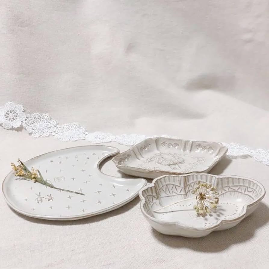 春鳥ひし形皿　眠る月の皿　ピルヴィーの小鉢　3点セット　キエリ舎 Amazon.co.jp: 春鳥ひし形皿 眠る月の皿 ピルヴィーの小鉢 3点