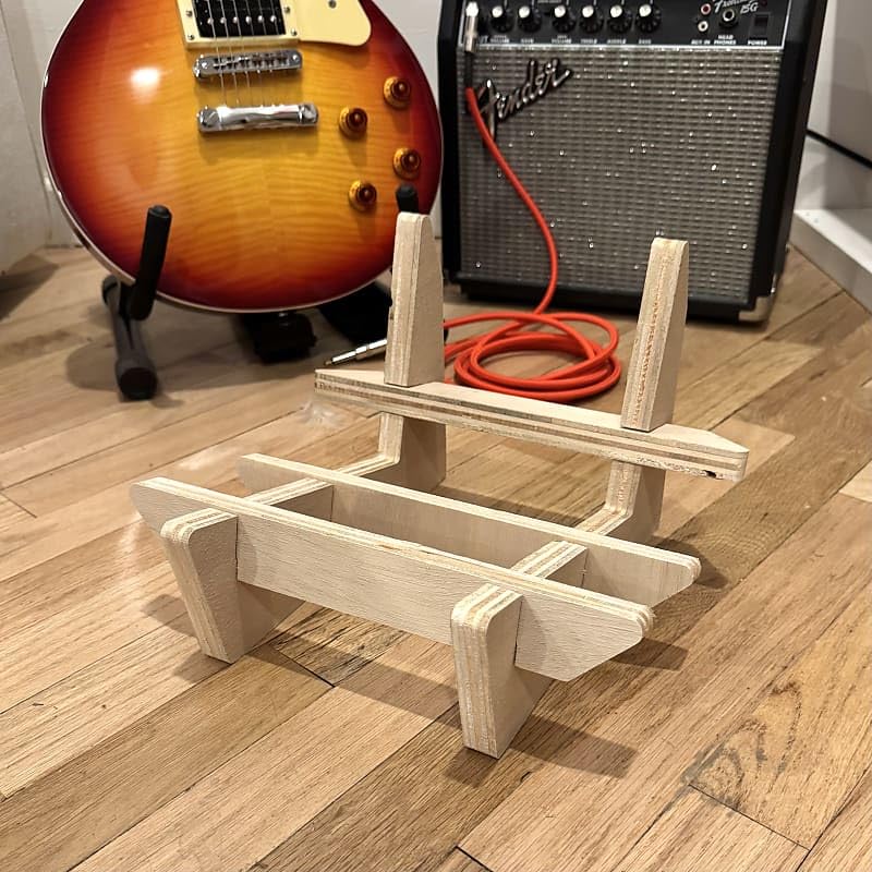 Wooden Guitar Amp Amplifier Stand - No Tools Low Profile