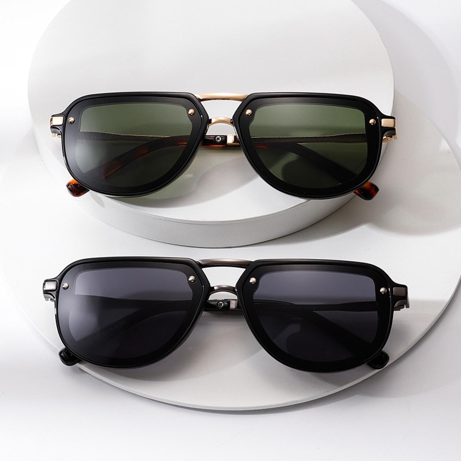 Gafas de sol ovaladas pequeñas para mujer, con remaches, en tonos azul y verde, con protección UV400, para hombre y estilo punk