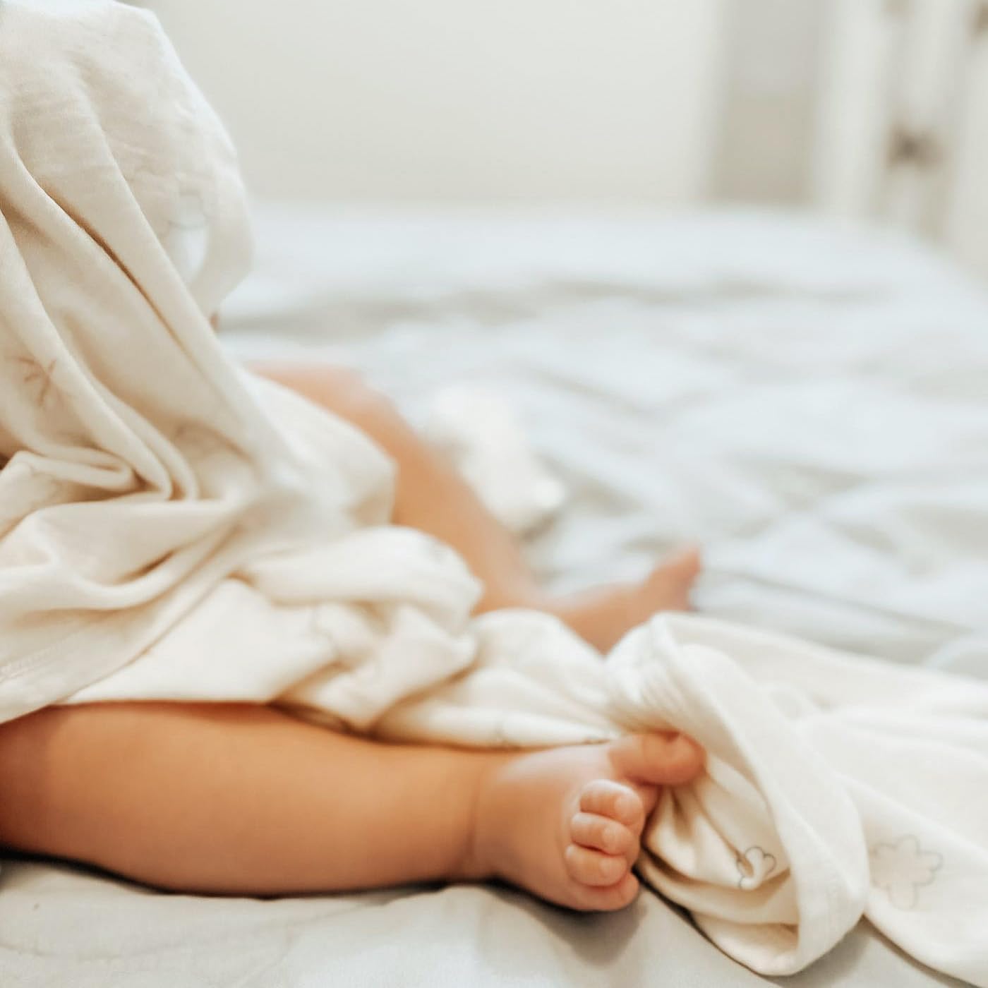 Woolino Baby Swaddle Blanket, 100% Merino Wool Receiving Blanket for Boys & Girls, Swaddles for Newborns 0-3 Months, Sheep - Image 3