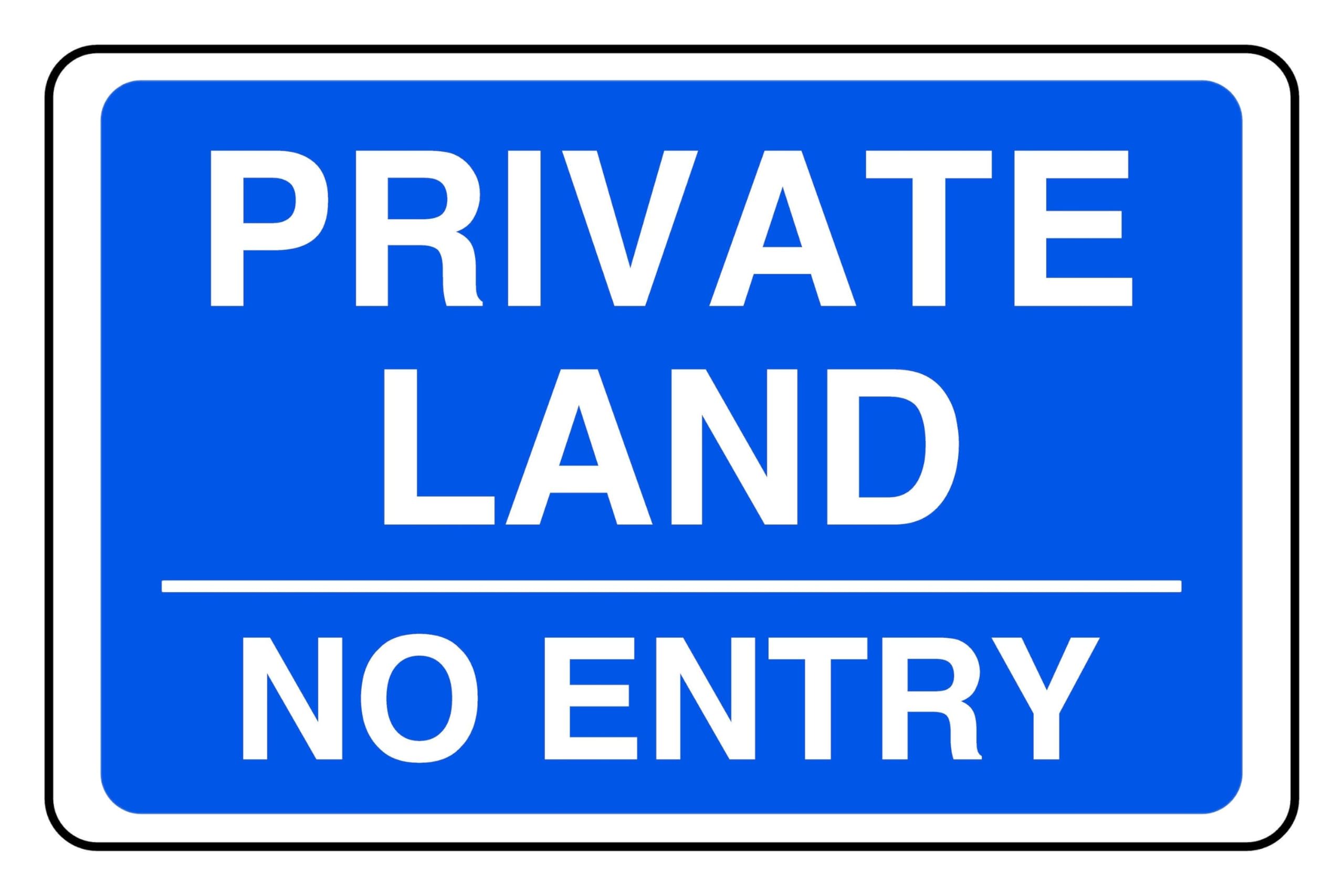 Private Land No Entry - safety sign - 1.2mm Rigid plastic for indoor/outdoor usage (400mm x 300mm) Viewing Distance within 14m.