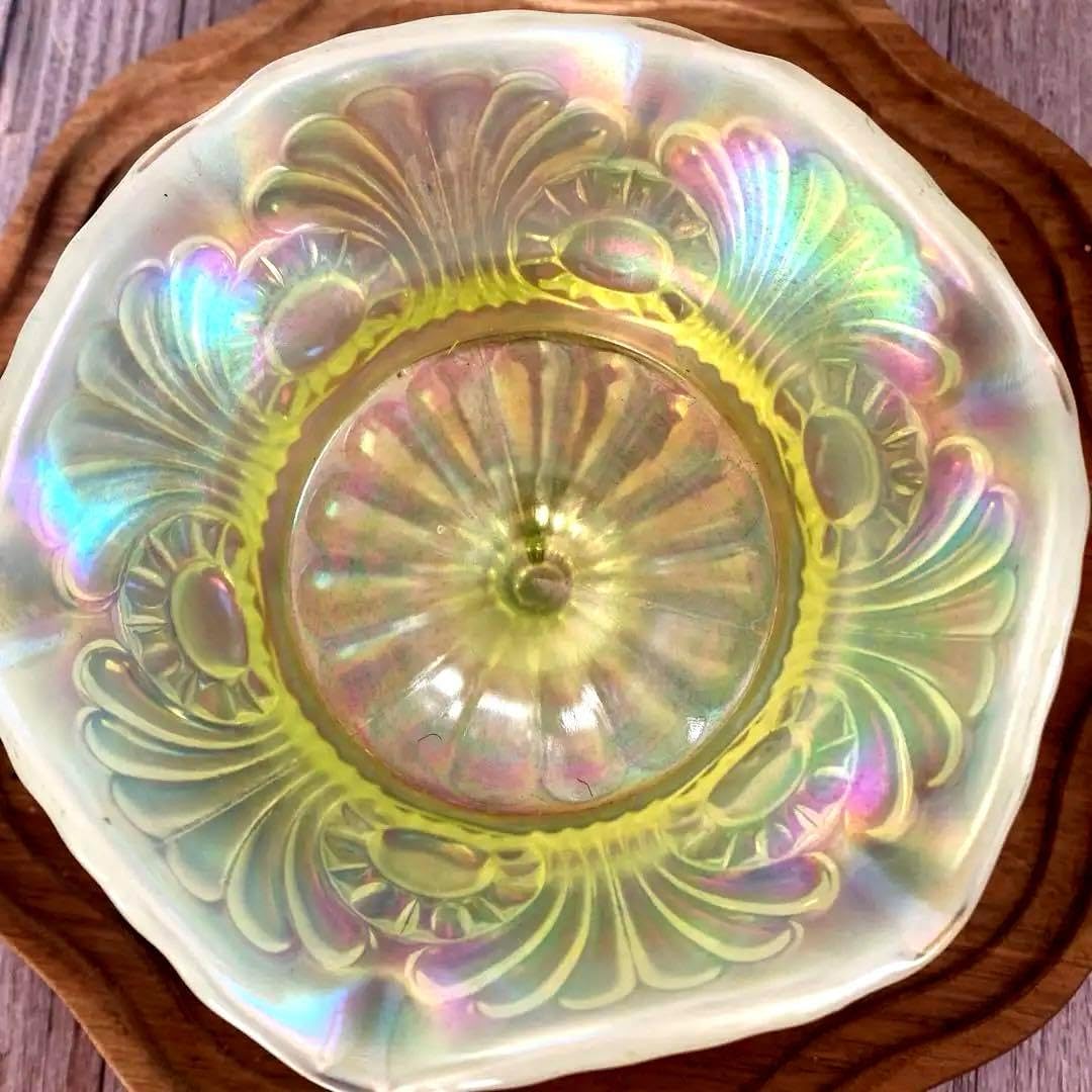 フェントン ウランガラス トパーズオパールセント 虹色