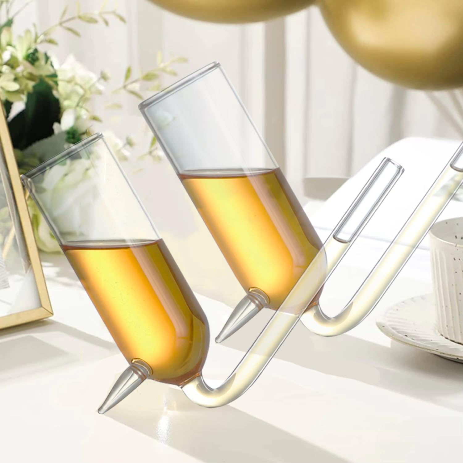 Verres à liqueur avec paille intégrée pour vos soirées de Saint-Sylvestre et anniversaires