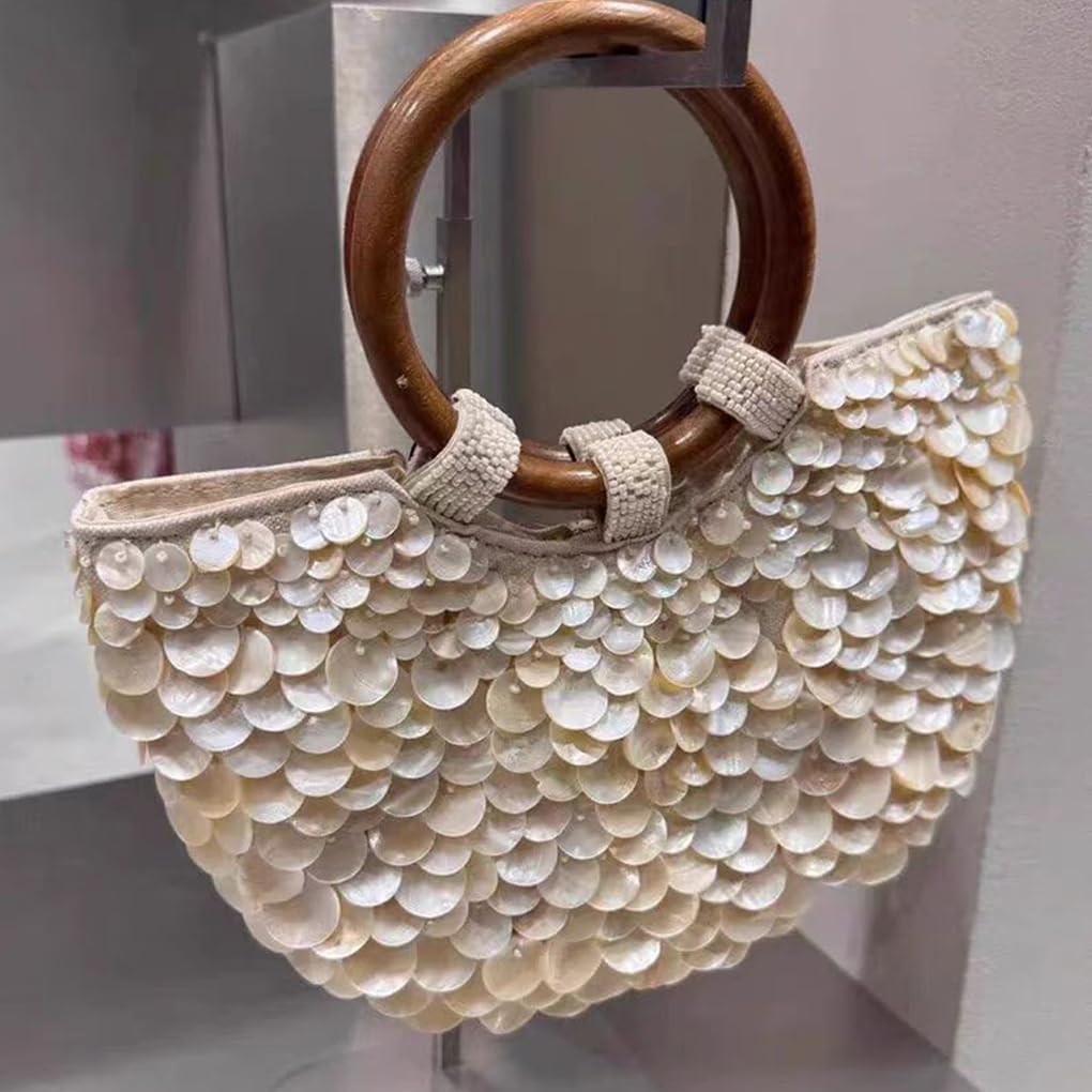 Bolso de conchas imprescindible para el verano. Los bolsos Exquite de moda son para mujeres. Bolsos de conchas tejidas adecuados para la playa,