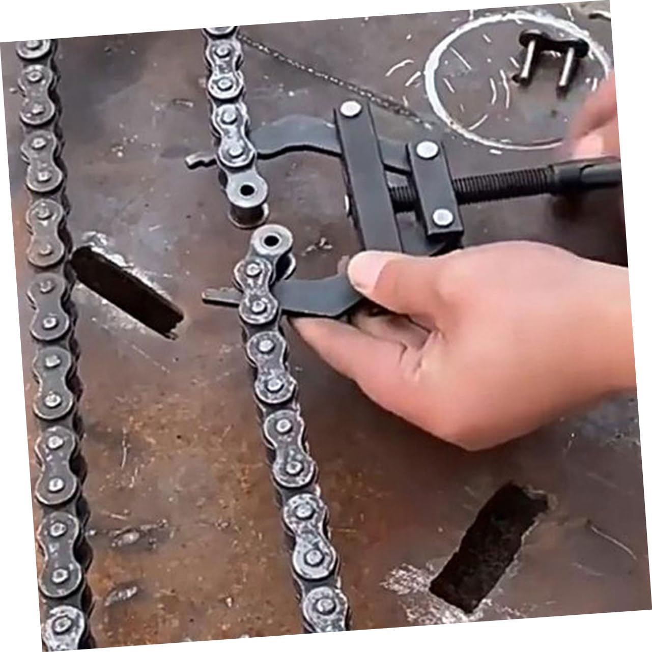 STOBAZA Tendicatena per Motociclette Utensile per Tendere Catene Bullone di Fissaggio Acciaio Resistente per Manutenzione Rapida