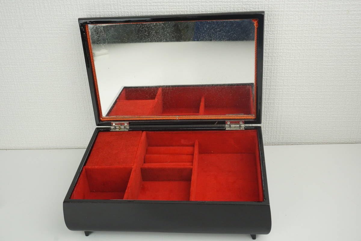 Amazon | MARUSOGEI 漆器 オルゴール 螺鈿 クジャク（孔雀）柄