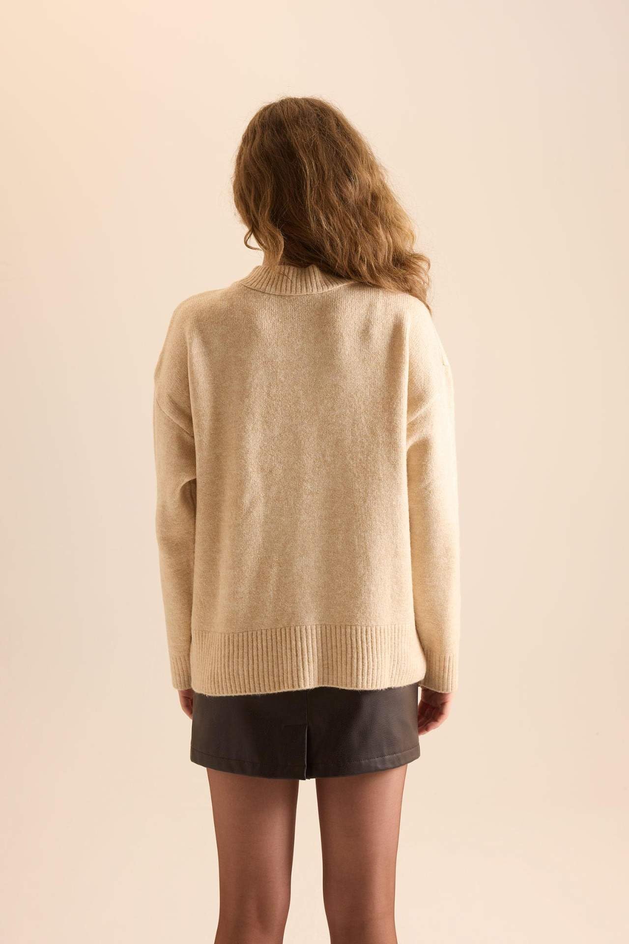 DeFacto Damen Strickmode - Stilvolle Strickpullover Blusen & Tuniken für Damen - Auswahl an Pullover - Feinstrickpullover Strickjacken und Pulli