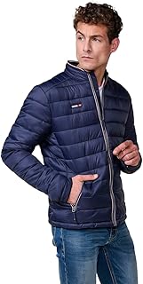 Koroshi Chaqueta cazadora acolchada hombre cuello redondo alto y cierre cremallera.