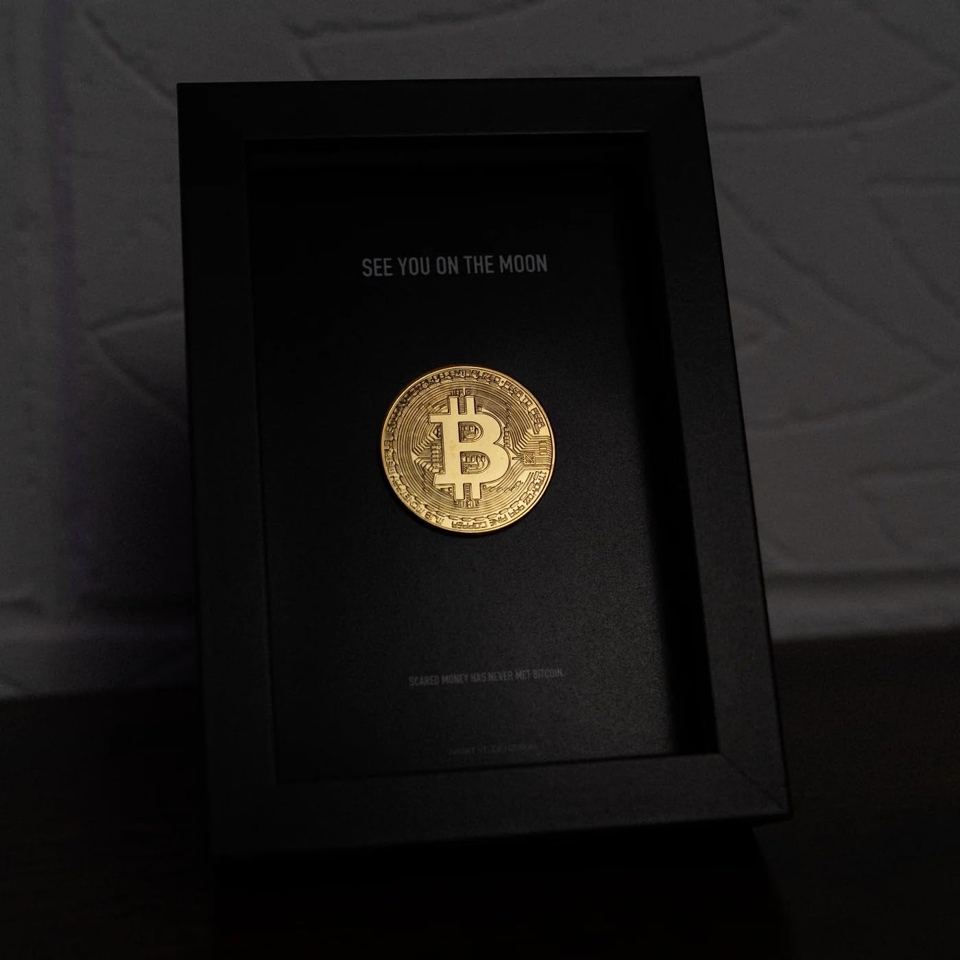 THE GRANDEUR Bitcoin Crypto Collectible Frame (17 x 12 x 3 cm) – Luxury Trader Wall Art Decor, Gift for Crypto Investors Living Room & Entrepreneur Gifts 3