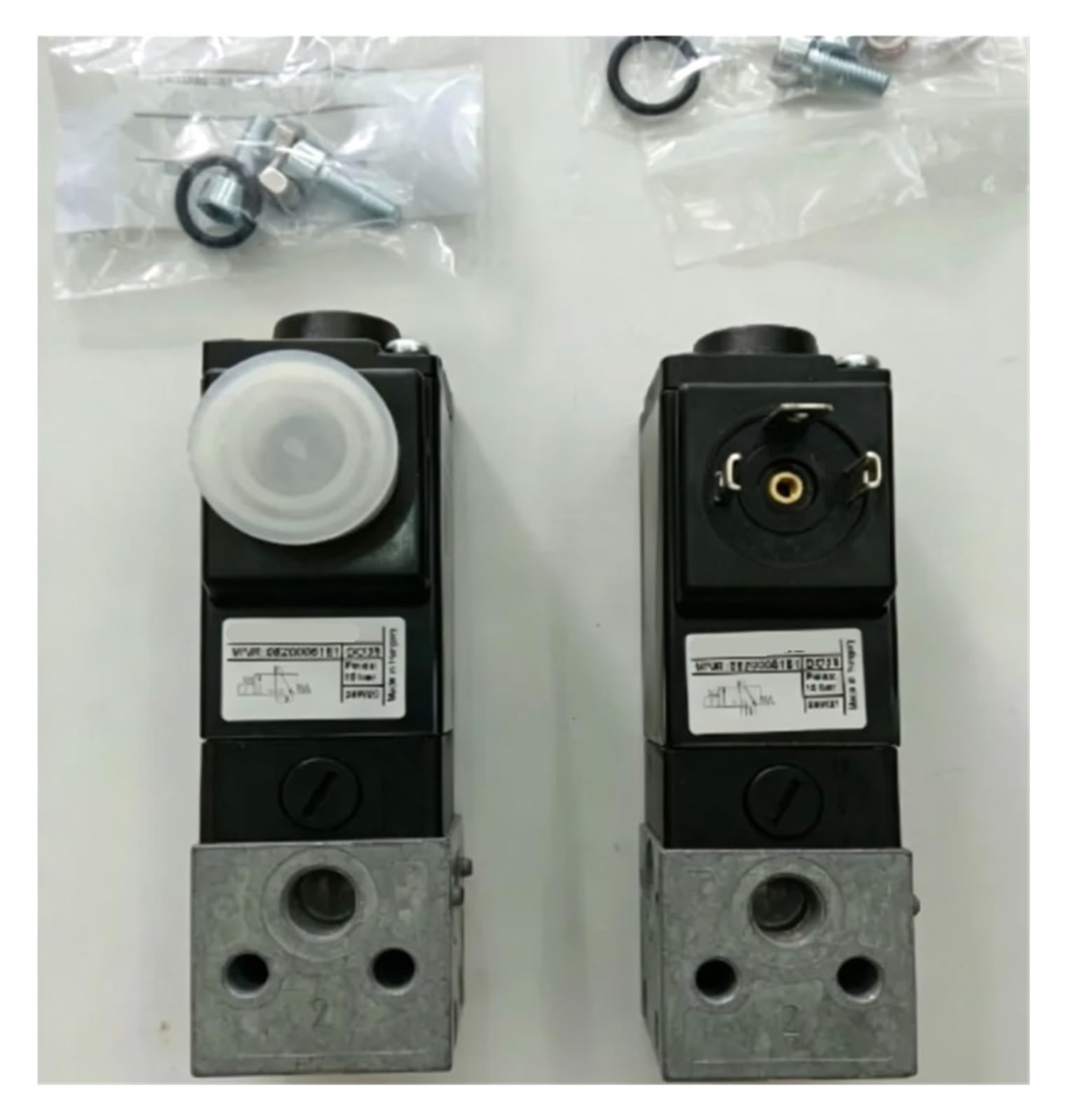 CLEUFWKO 1pcs 0820005151 Solenoid Valve 1827414004 Coil 24VDC(0820005151)
