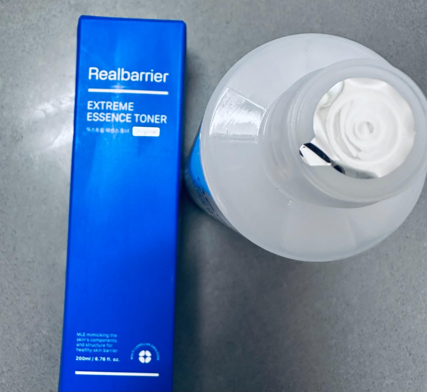 Real Barrier | Extreme Essence Toner | Hyaluronic Acid Panthenol Ceramide Face Moisturizer for Sensitive Dry Skin | Soothing & Hydrating Moisturizing Toner Face | Korean Skin Care | 6.76 fl oz (200ml)