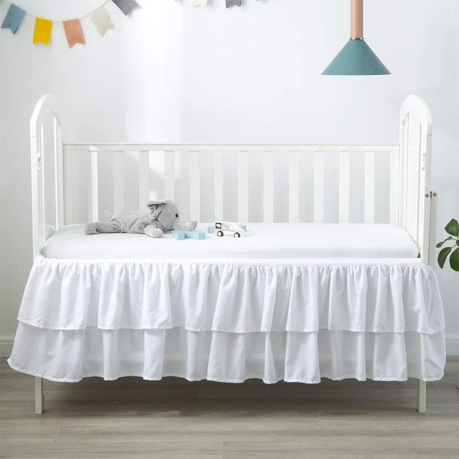 Jupe De Lit pour Bébé à Volants Anti-poussière, Jupe De Lit à Volants avec Pompons à Pompons pour Bébés Garçons Ou Filles, Goutte De 35,6 Cm (White A-1,52"x28" Crib)