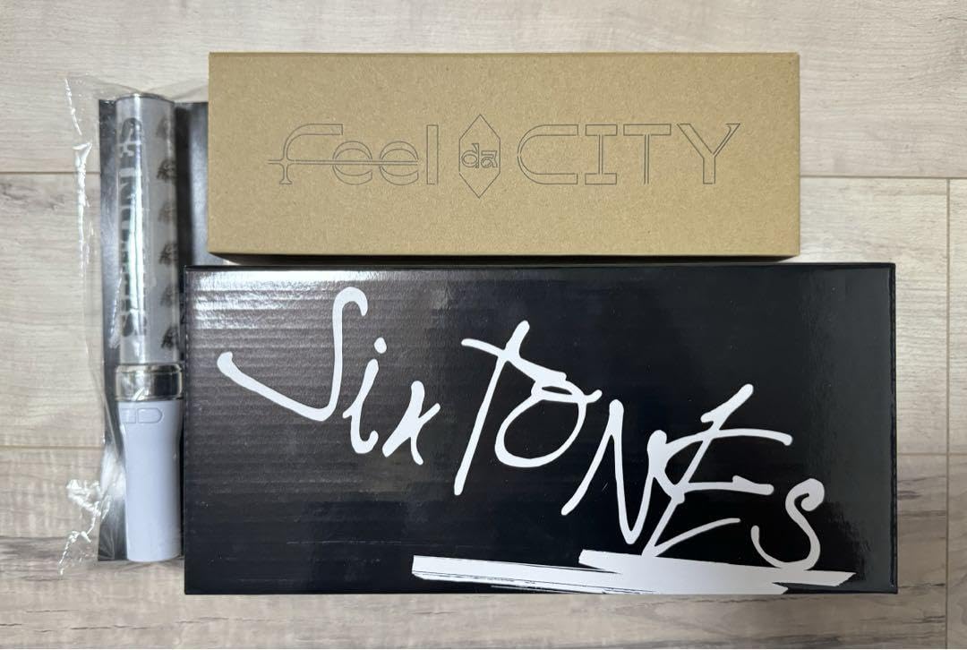Amazon.co.jp: SixTONES ペンライト チェンエラ 慣声の法則 Feel da 
