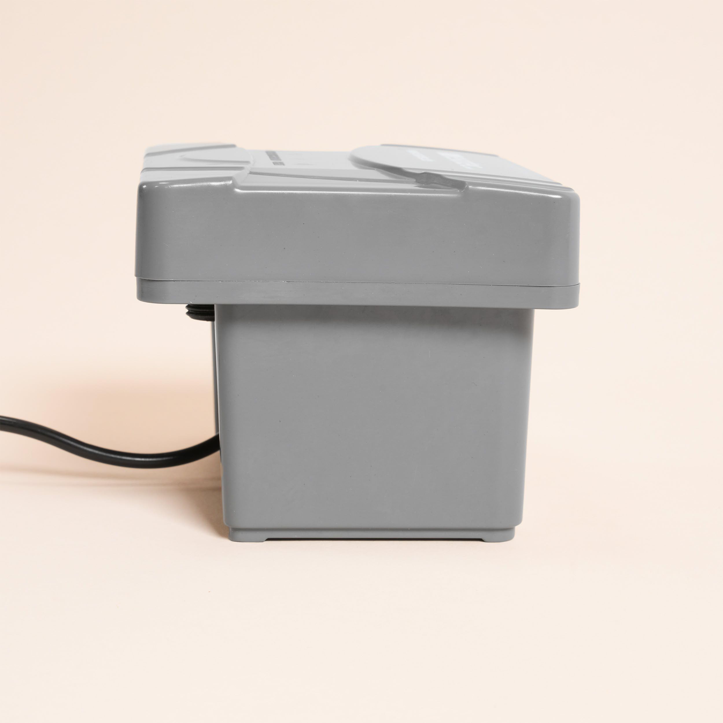 esotec Solar Teichbelüfter Set 8/200, 6,4V/DC Belüfterpumpe, LiFePO4 Akku, Teichbelüftung, Sauerstoffpumpe 200l/h Luftleistung, Solarpanel 8W, Erdspieß 101878