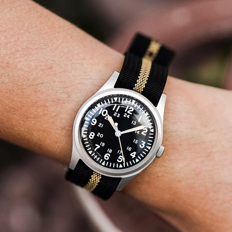 RDUNAE Relojes militares para hombre 34.5mm Reloj de cuarzo Super 2035 Movimiento Luminoso Retro Reloj para hombre con correa de nailon resistente al agua hasta 50 m