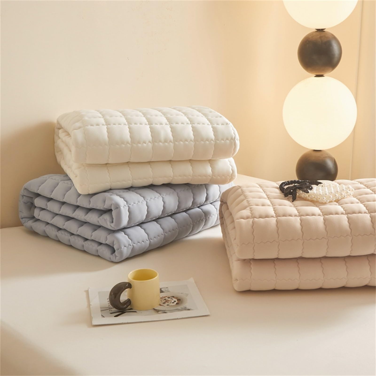 Japoński materac futon zwijana mata do spania antypoślizgowa i oddychająca idealna dla gości akademików studenckich sofy/fotele kempingowe (srebrny 150 x 200 cm)