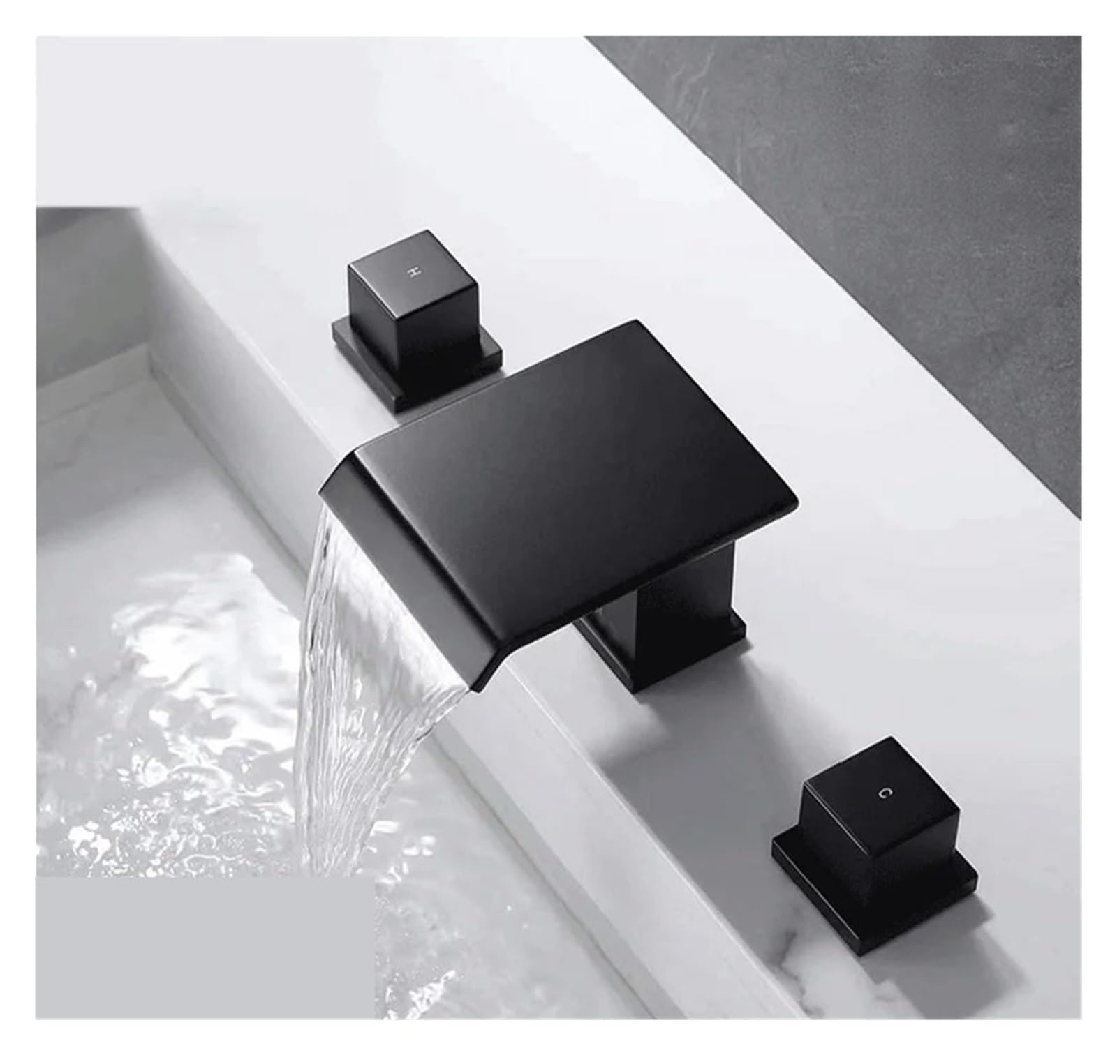 Robinet de baignoire cascade noir mat pour une ambiance spa à la maison