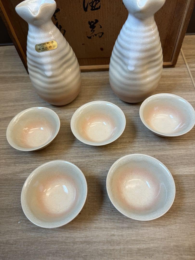 1504 萩焼　酒器セット　徳利2   猪口5   未使用 Amazon.co.jp: 1504 萩焼 酒器セット 徳利2 猪口5 : ホーム
