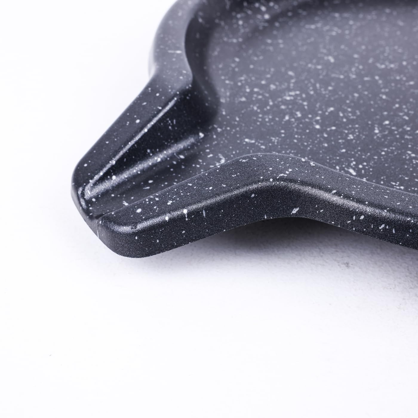 Generic D1KOREA Casting Coated Grill Plate for Efficient Oil Drainage and Easy Cleaning, 5-Layer Coating, Easy Replace and Clean, Non-Stick Coating (Circle Grill 340(13.4inch)), Black