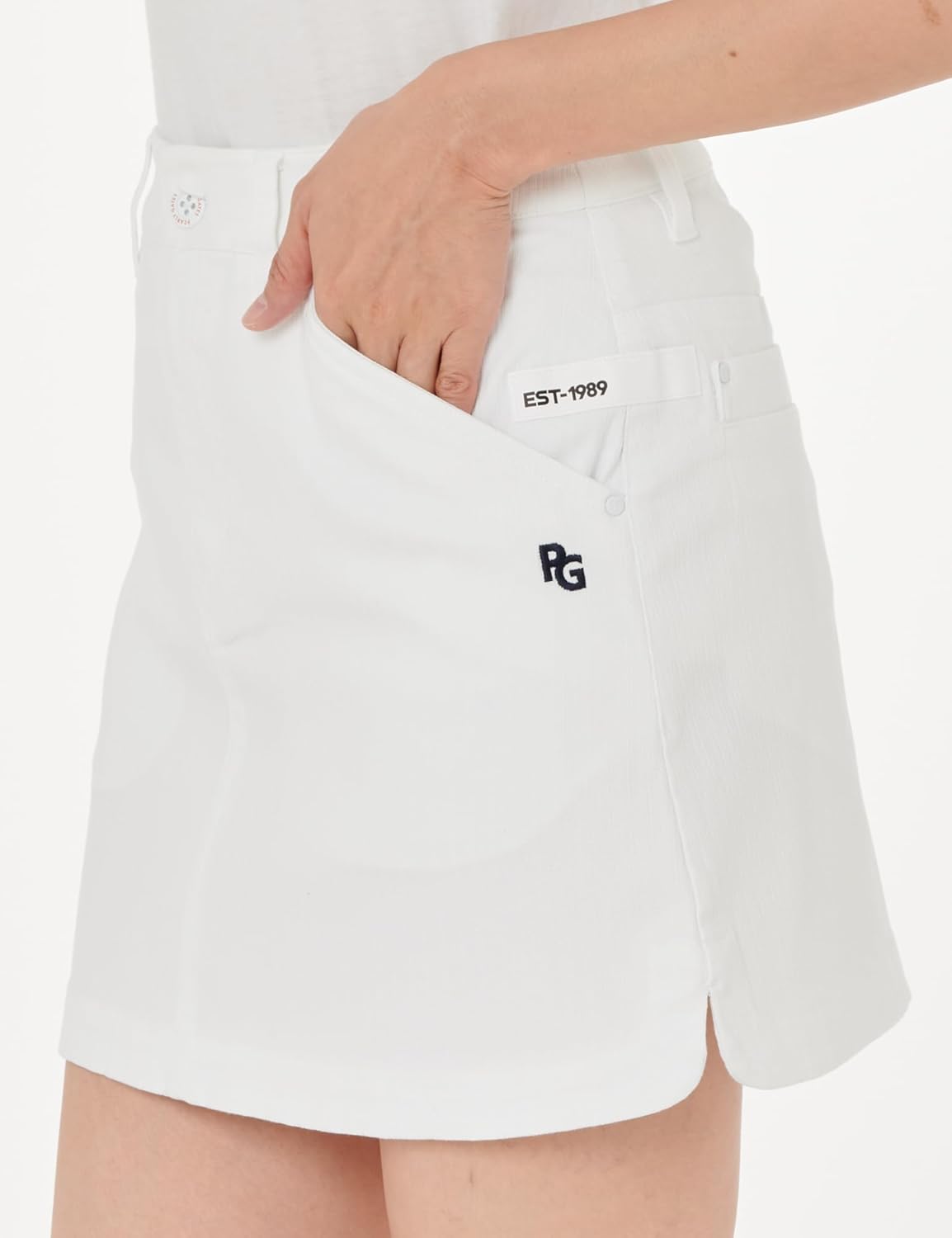 PEARLY GATES ホワイトスカート サイズ2 PEARLY GATES レディース ゴルフスカート サイズ2 ホワイト｜