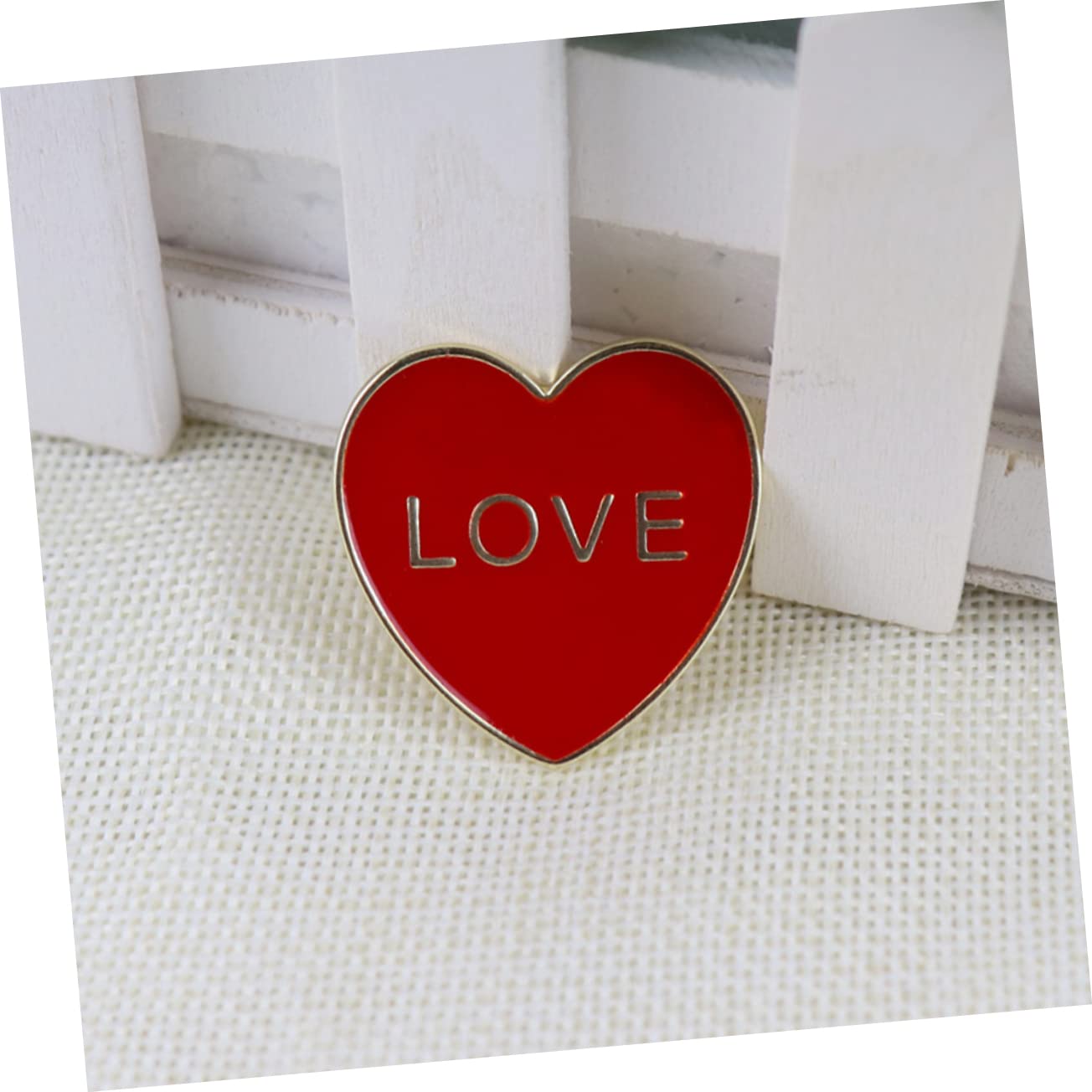 SHERCHPRY Brosche Dekoration Kuschelig Weihnachten Für Valentinstag Abzeichen Halter Boutonniere Kappen Eincremehilfe Anstecknadel Für Kleidung Stellnadel Legierung Rot