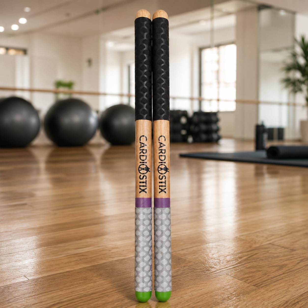 CardioStix Bacchette cardio in legno di hickory americano con manici neri, 127 g per set, 1 coppia per drumming, fitness, classe aerobica, esercizi, pesca