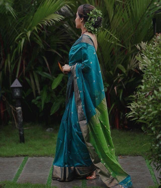 Image of Women's Cotton Woven Soft Sarees With Attach Blouse Piece.