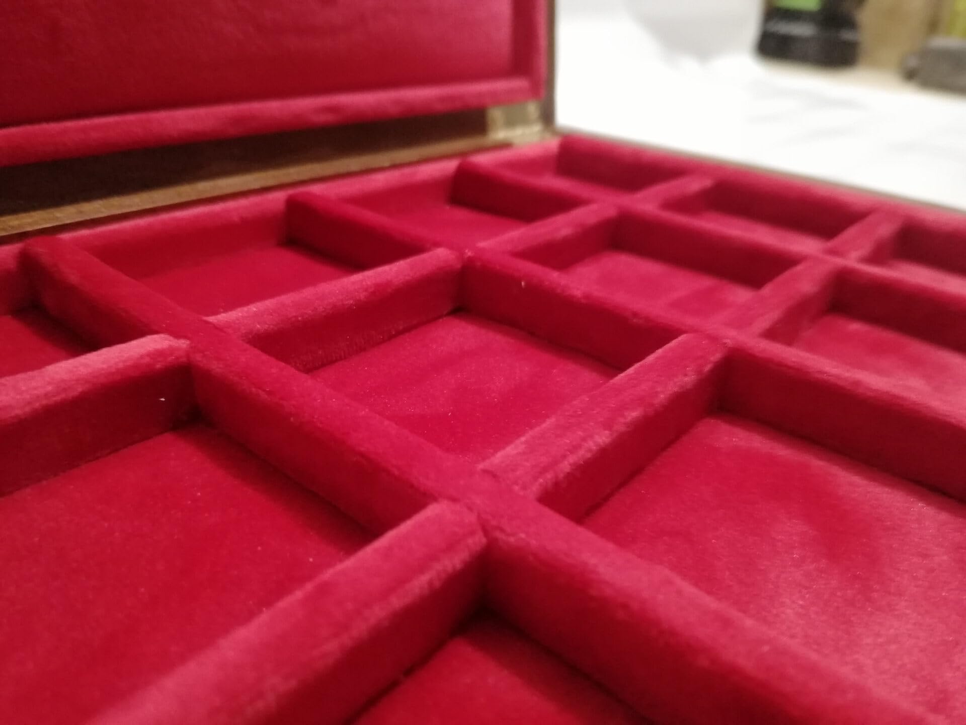 Caja para monedas y medallas de madera con terciopelo, 16 compartimentos 40x40 mm, monetario artesanal hecho a mano, colección numismática