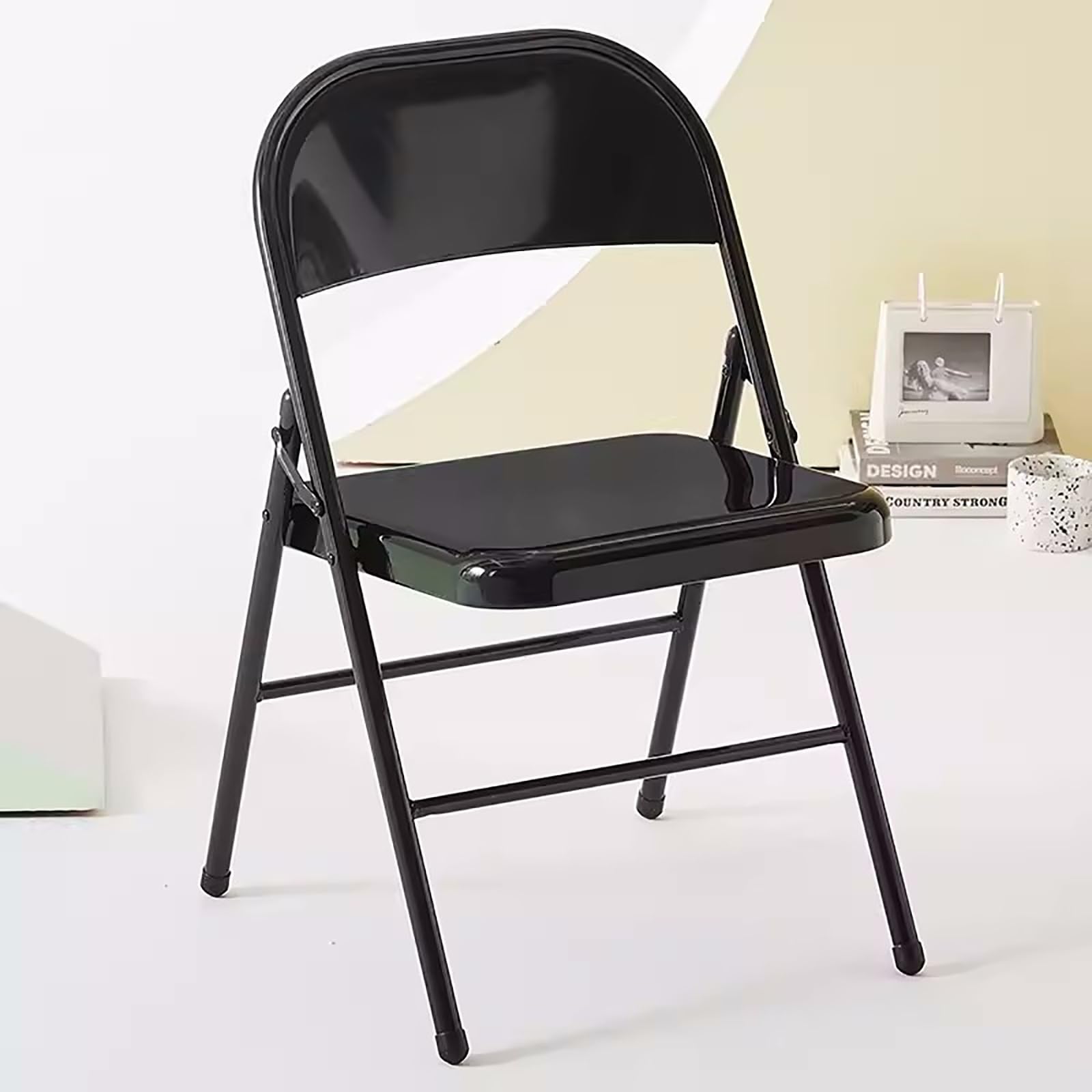 Chaises de salle à manger pliantes pour optimiser l'espace et accueillir vos invités