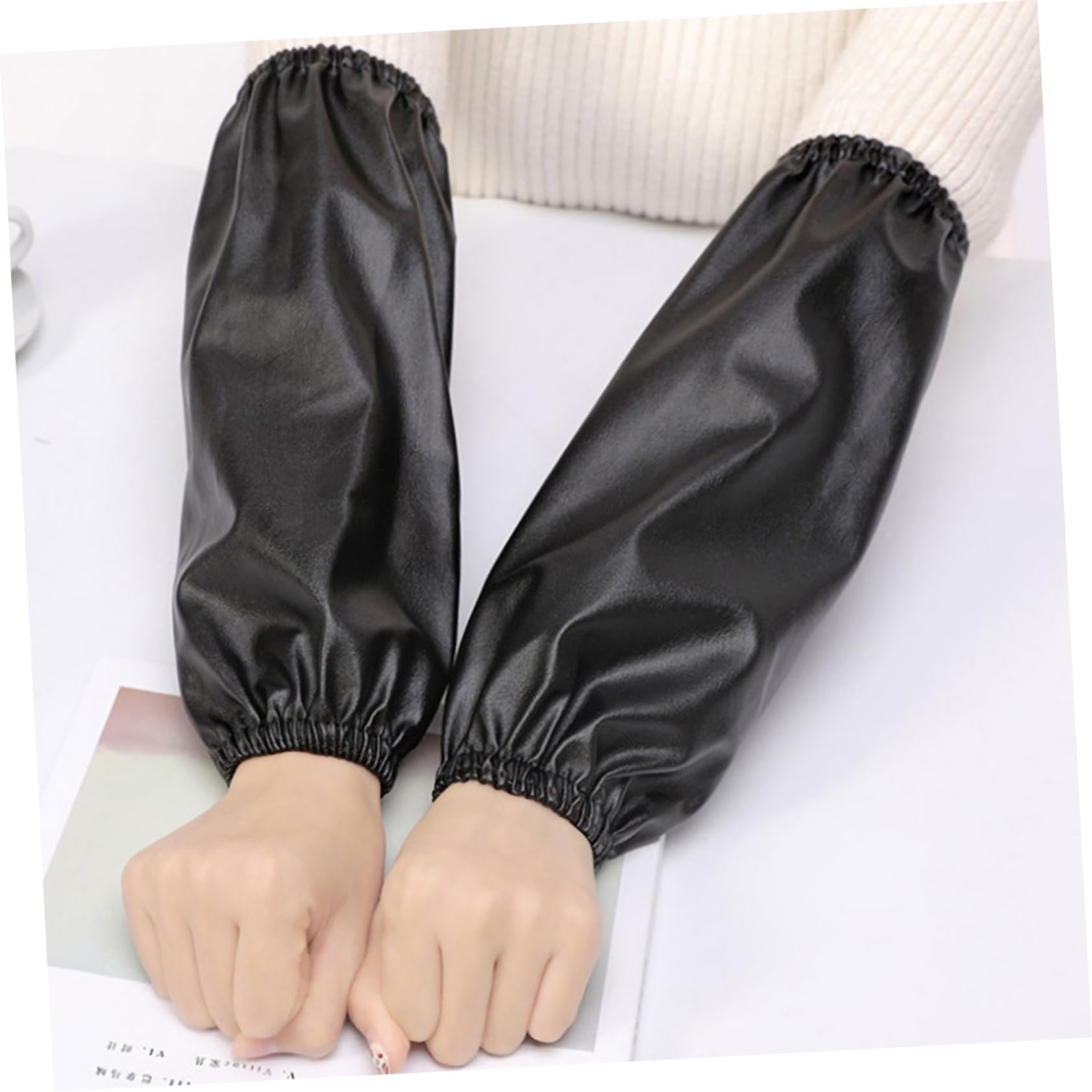 Angoily 20 Pares Funda impermeable compuesta cubre brazos para hombres manga del brazo de limpieza manga larga manguitos de pvc manguitos protectores de brazos de polivinilo Black