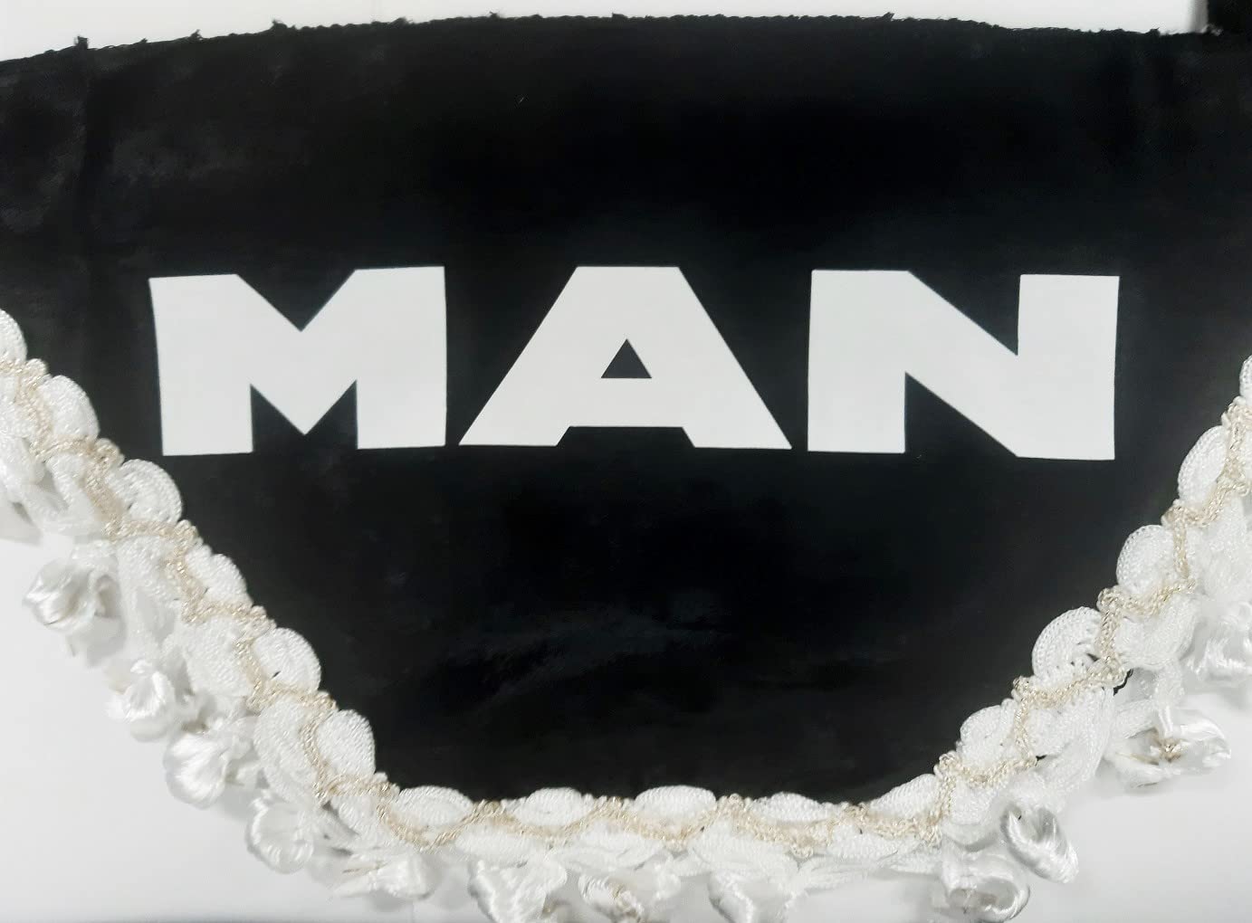 Set 3 Rideaux décoratifs en Peluche avec Pompons Blancs pour camions Man TGX TGA TGM (Noir)