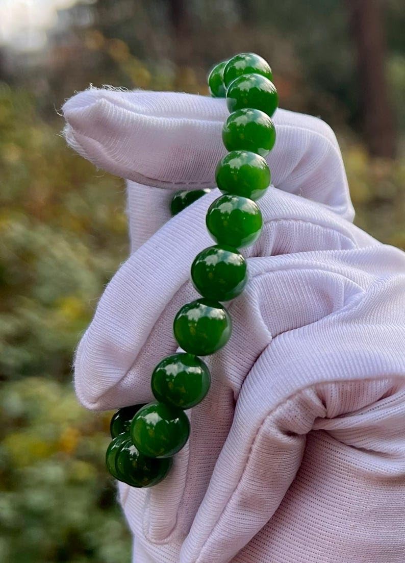 Happy_Shop Natural Nephrite Jade 8mm Round Shape Smooth Cut Beads Stretchable Bracelet For Men & Women. Unisex Bracelet For Healing, Meditation, Prosperity, Gift &... - Image 3