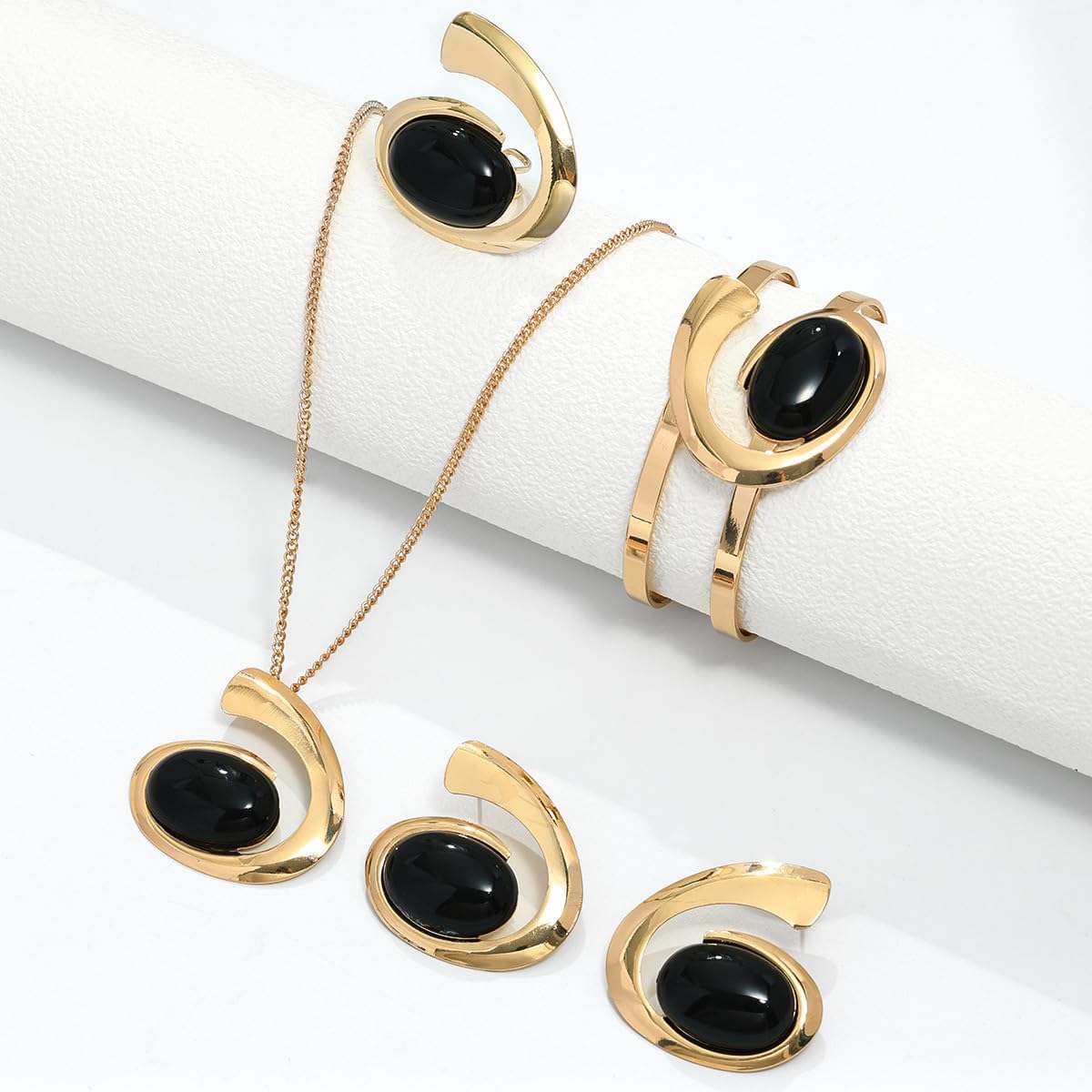 Vintage Gold Open Bracelet Ring Set Bohemian Oval Black Pendant Necklace Earrings Bracelet Ring Trendy Minimalist Gold Jewelry Set for Women - Image 4