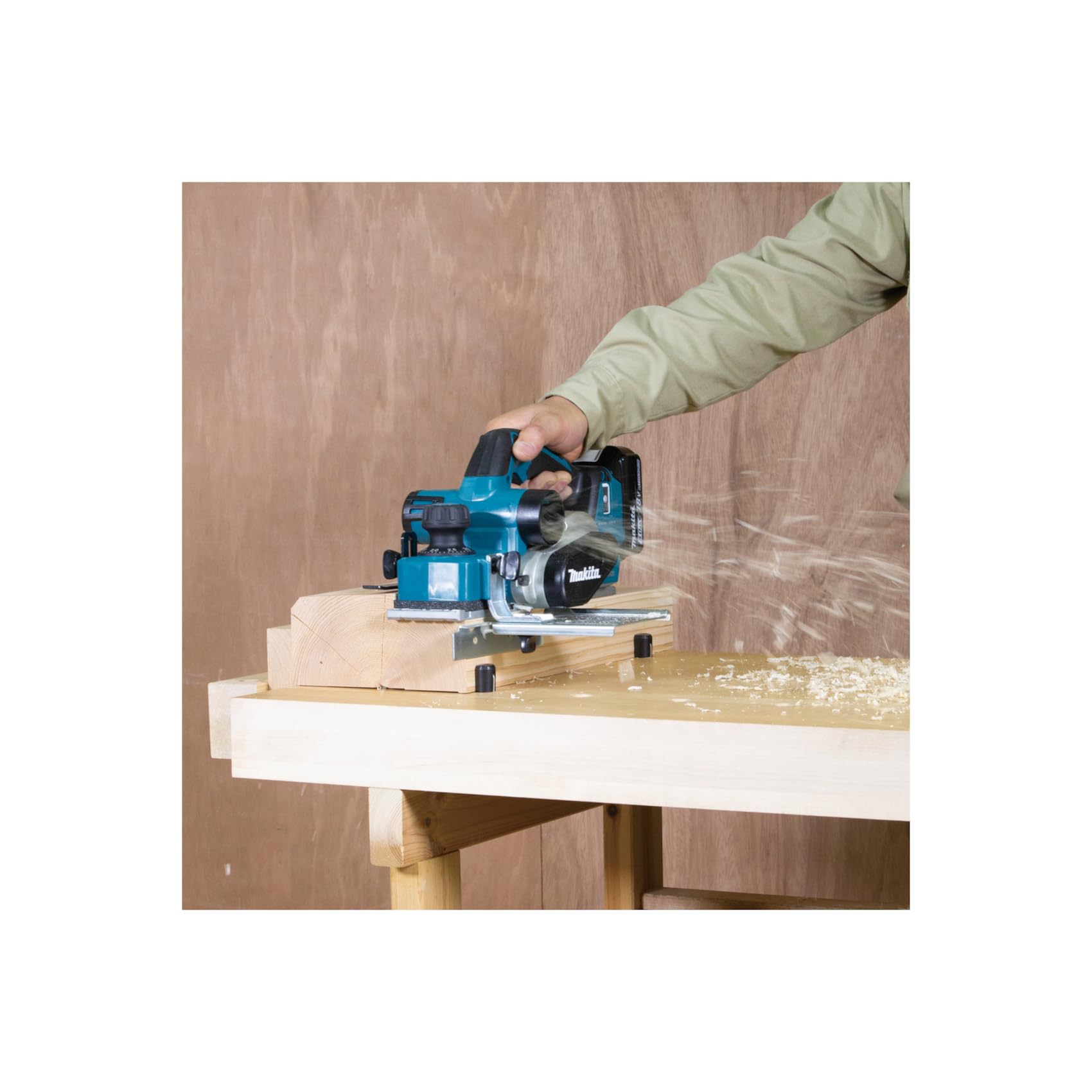 Makita DKP181Z Cepillo BL 18V LXT 82 mm