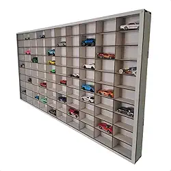Vitrine com capacidade para 100 carrinhos de brinquedo; pintada e feita de MDF (fibra de média densidade) resistente.expositor (Branco)
