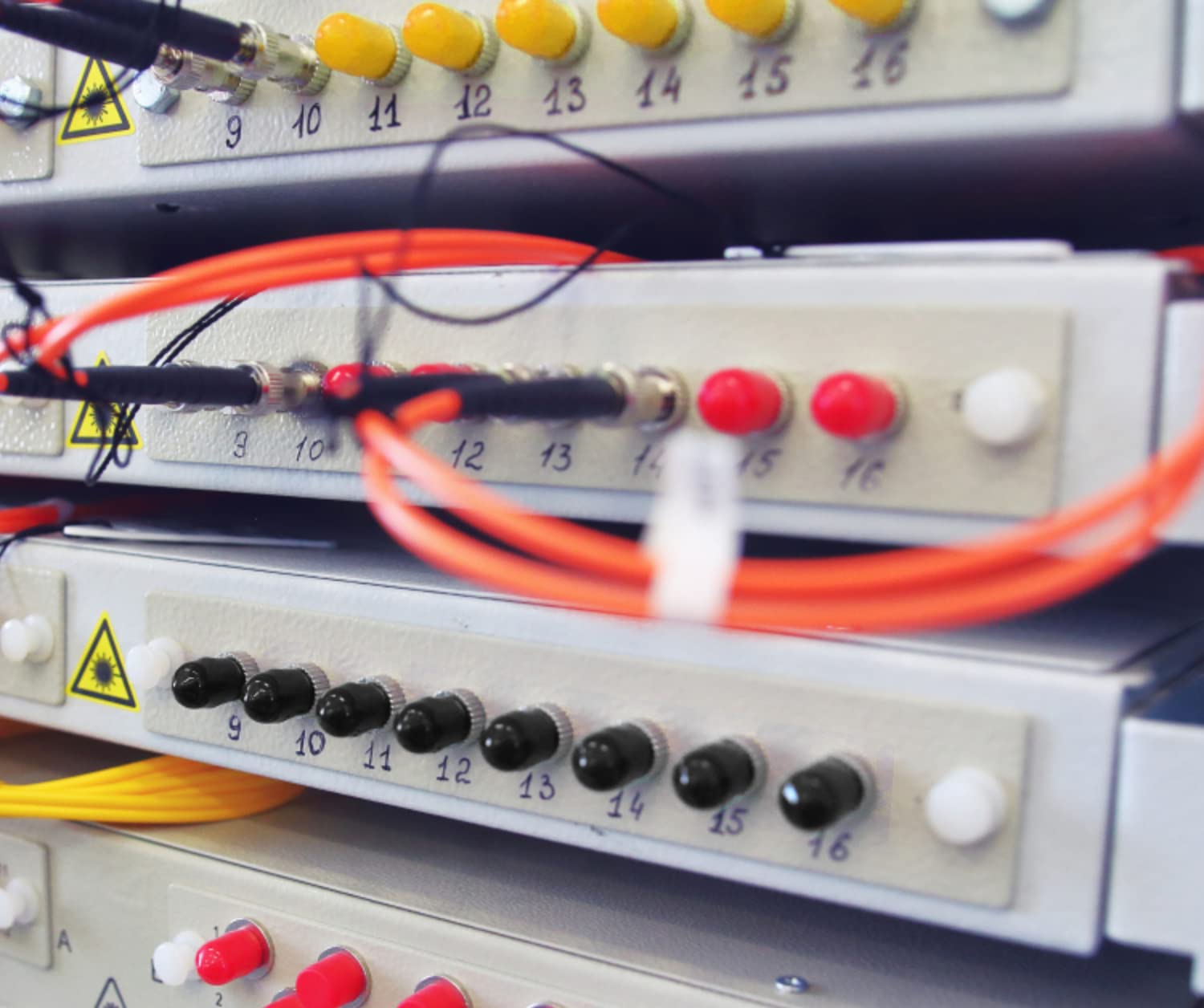 Lot de 100 coupleurs en fibre optique ST vers ST monomode, capuchon jaune