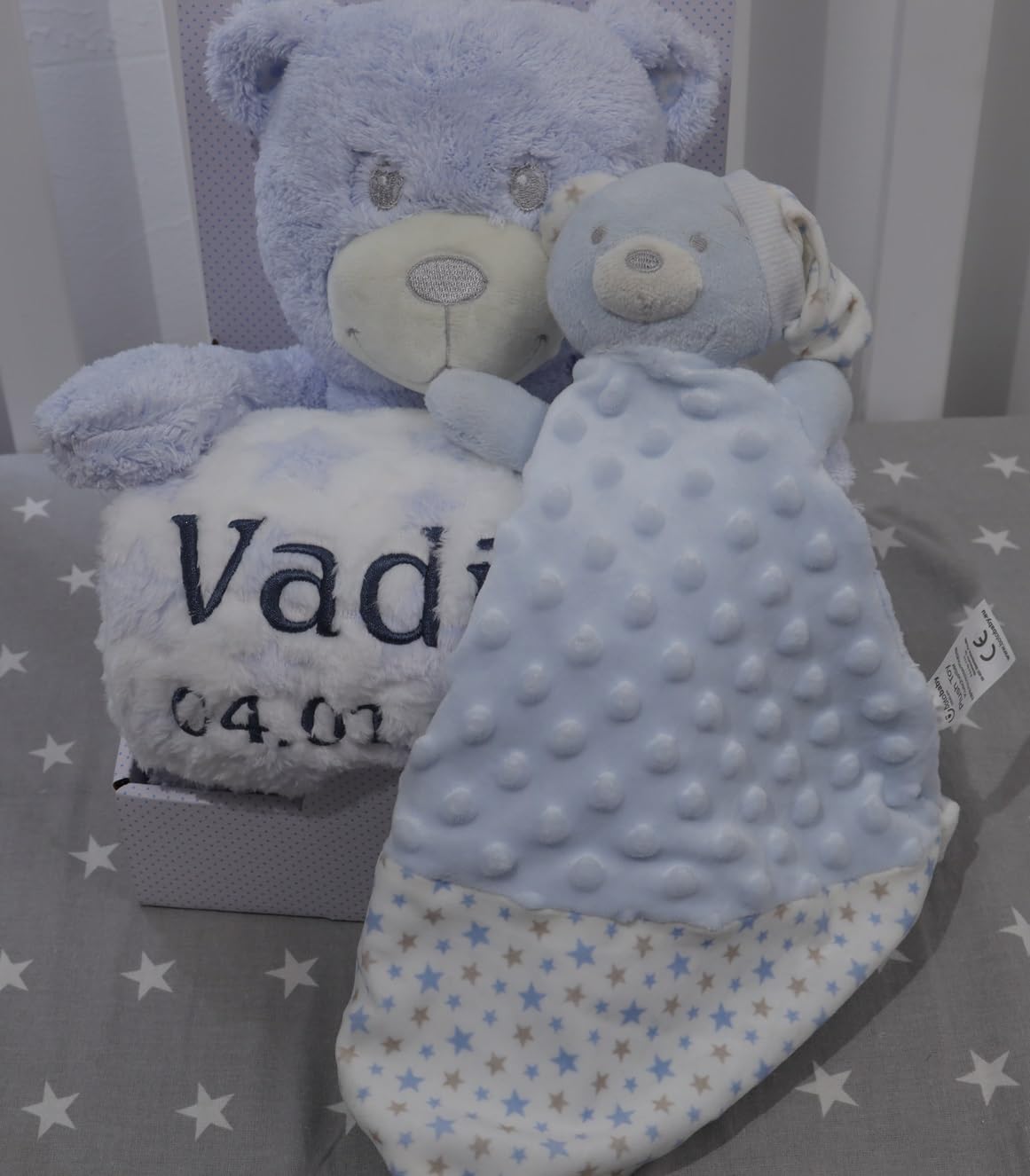 BotoBaby Maxi Geschenk-Set Babydecke mit Namen und Datum Bestickt + Plüschtier + Schmusetuch 3-Teiliges Set