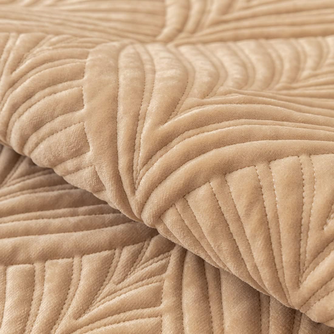 vctops 2 Pack Super Soft Velvet Plush Decorative Square Throw Pillow Covers Set Leaf Pattern Quilted Cushion Cases Pillowcases for Sofa Bedroom Car (Camel,18"x18")