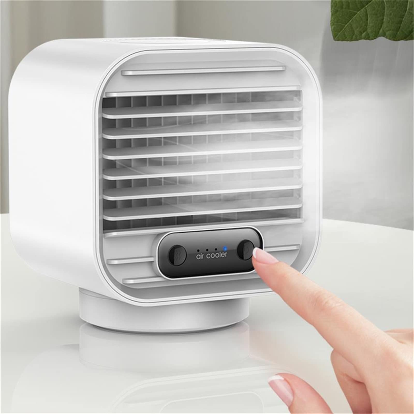 Mini condizionatore d'aria portatile, ventola multifunzionale e refrigeratore d'aria per l'estate, soluzione di raffreddamento desktop per casa e ufficio, design efficiente e compatto