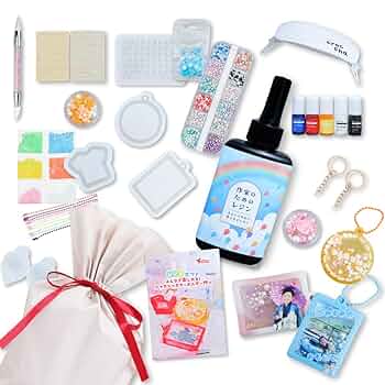 【ゆきゆっきー❄様】983.天然石　琉球ガラス　雪　鹿　レジン　キーホルダー 特別SALE】ゆっきー × 作家のためのレジン 『シャカシャカ