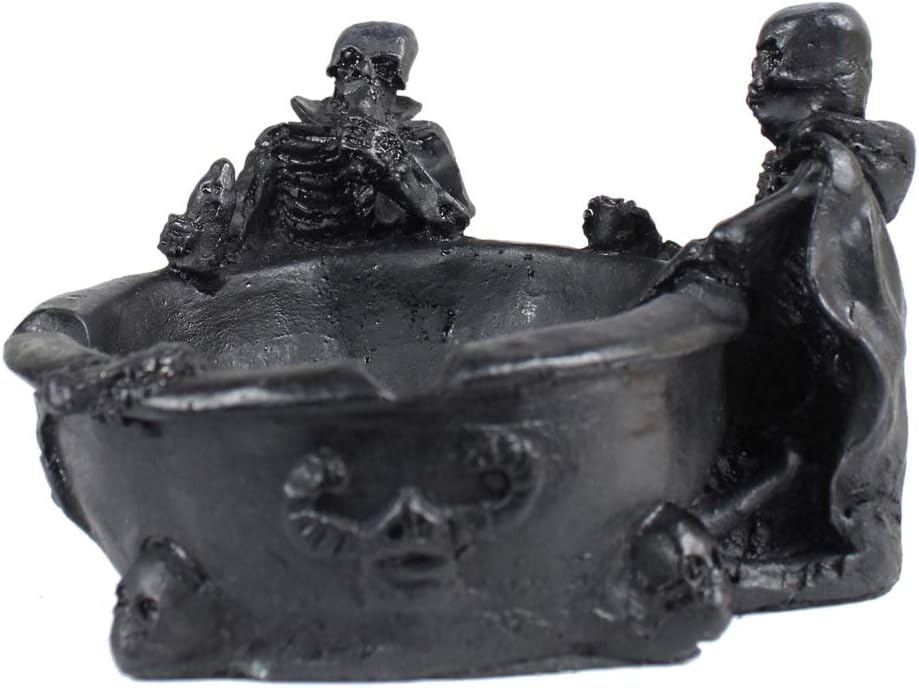 BlankLeaf Polyresin Ashtray (11 x 9 x 7.5 cm, Black)