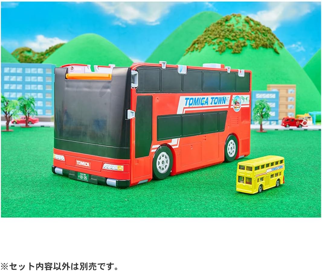 Takara Tomy Tomica Crew Town Big Transformation 2-Story Bath Rotary (Includes Tomica) Mini Car Toy for Ages 3 and Up