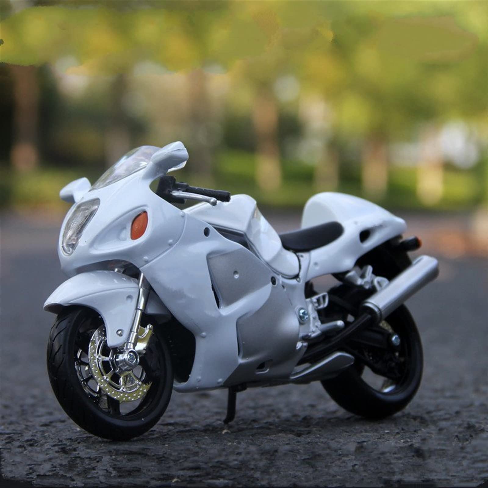 SEYXF Motorbike Toy Toys Motorcycle Collection 1/18 for Suzuki Hayabusa GSX1300R Alloy Model Birthday Gift