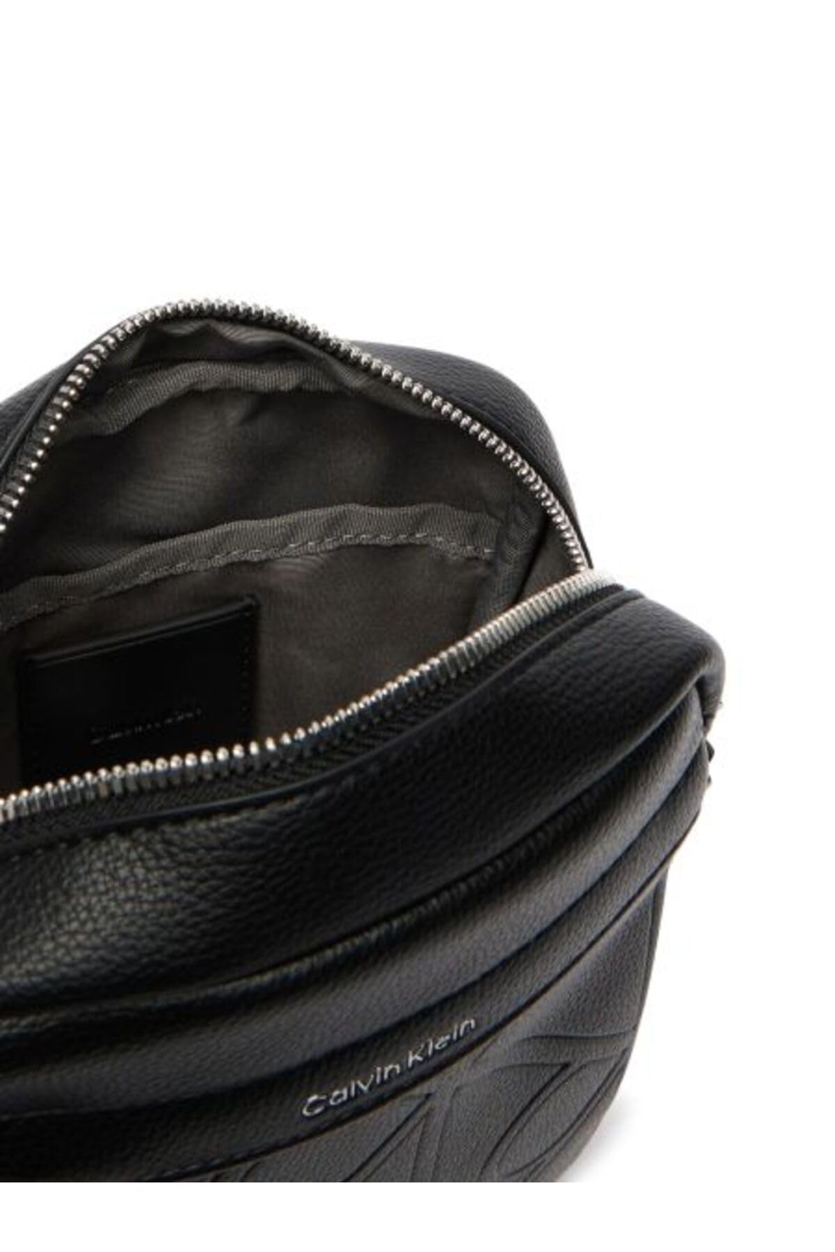 Calvin Klein Lv04d3331g Emblem Aop Emboss Report